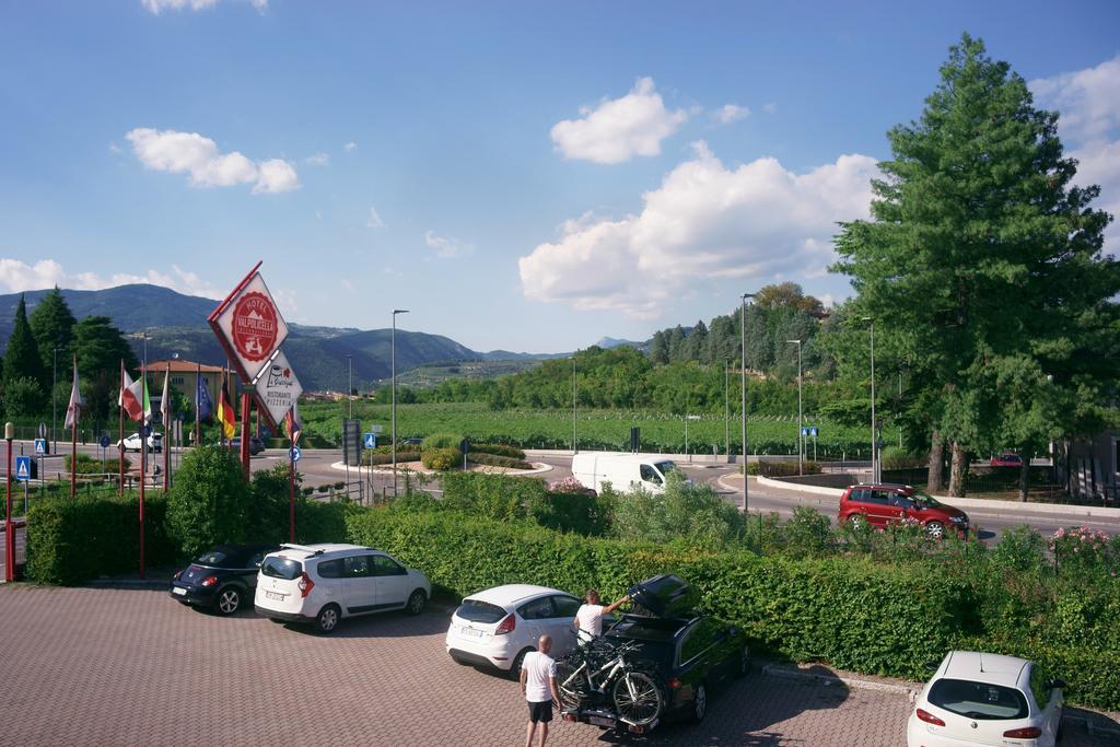 Hotel Valpolicella International San Pietro In Cariano Esterno foto